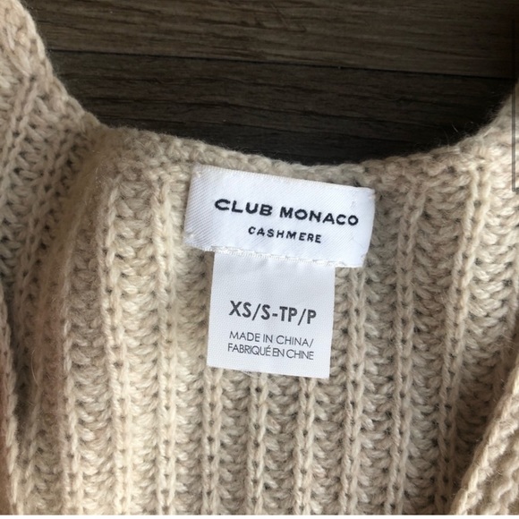 Club Monaco cashmere and shearling poncho - Picture 4 of 7